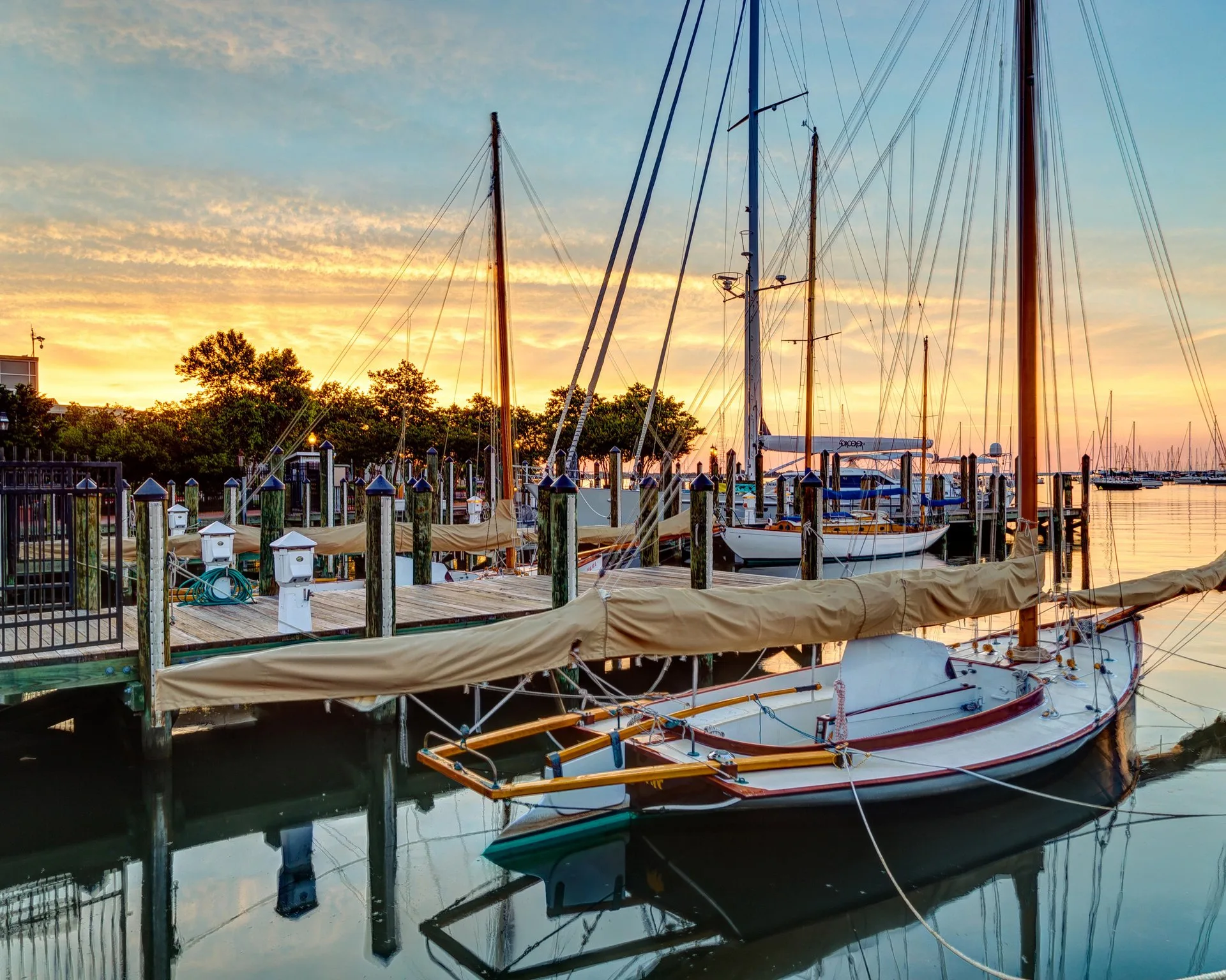 Annapolis dock at sunrise